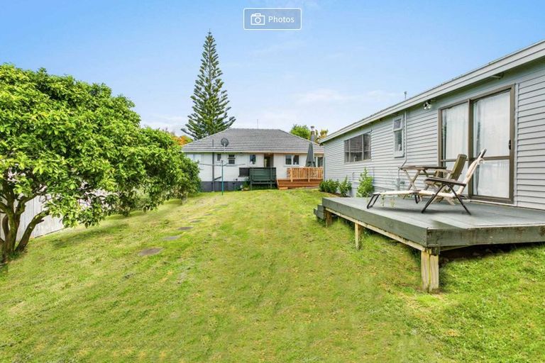 Photo of property in 95 Kervil Avenue, Te Atatu Peninsula, Auckland, 0610