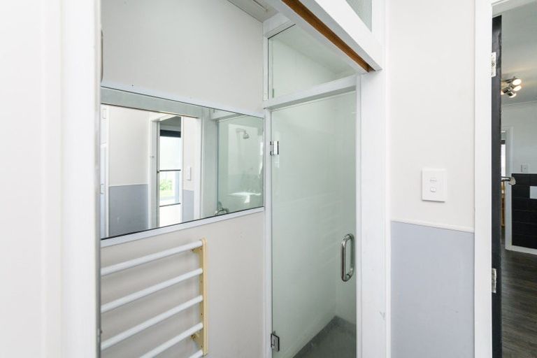 Photo of property in 6 Milton Street, Roslyn, Palmerston North, 4414