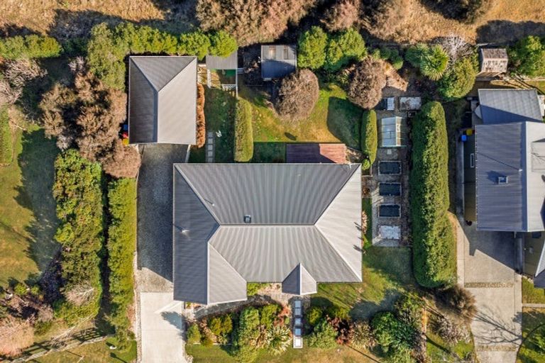 Photo of property in 11 Hikuwai Drive, Albert Town, Wanaka, 9305