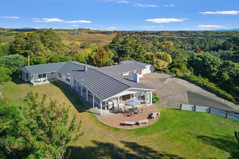 Photo of property in 36 Longview Road, Poraiti, Napier, 4182