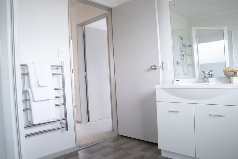 Photo of property in 16 Madison Place, Morningside, Whangarei, 0110