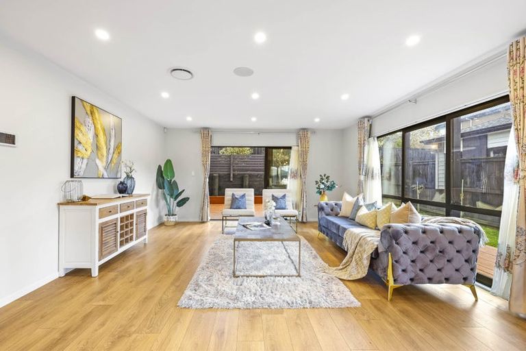 Photo of property in 21b Wells Road, Bucklands Beach, Auckland, 2012