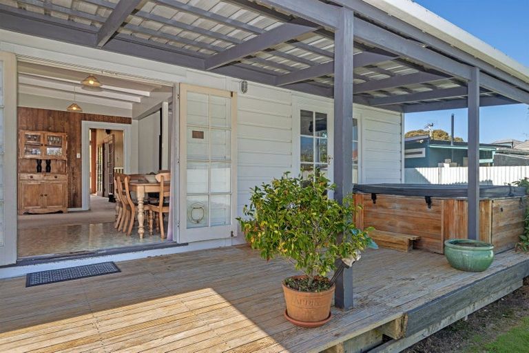 Photo of property in 106 Whitaker Street, Whataupoko, Gisborne, 4010