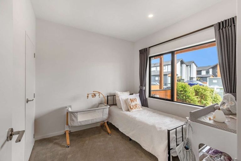 Photo of property in 12 Parenga Lane, Kumeu, 0810