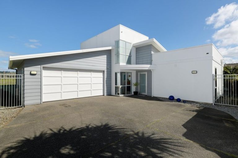 Photo of property in 3 Monaco Key, Papamoa Beach, Papamoa, 3118