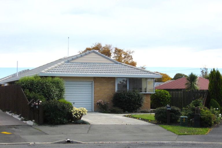 Photo of property in 16a Thornhill Place, Sockburn, Christchurch, 8042