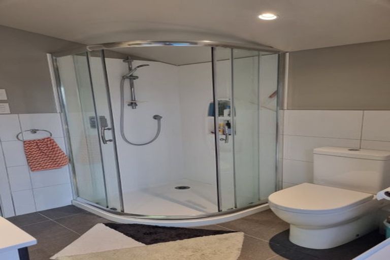 Photo of property in 61u1 Black Rock Road, Newlands, Wellington, 6037