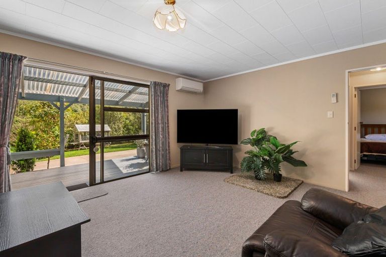 Photo of property in 8 Te Mu Road, Lake Tarawera, Rotorua, 3076