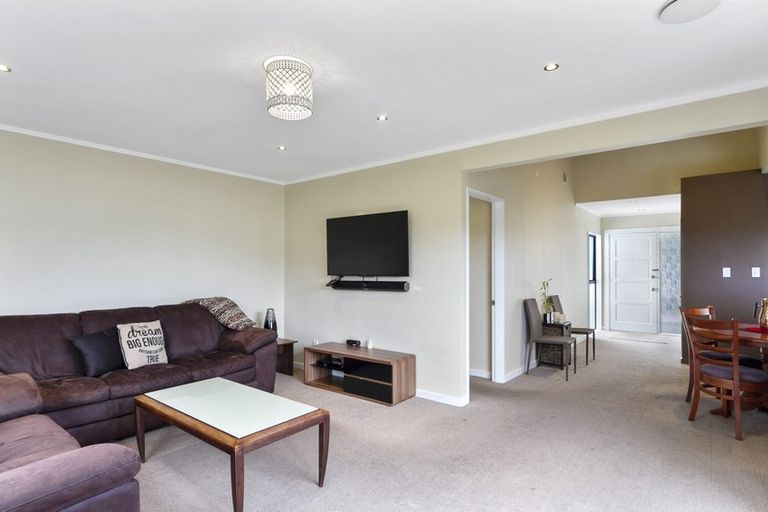 Photo of property in 53f5 Dominion Park Street, Johnsonville, Wellington, 6037