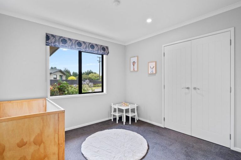 Photo of property in 134 Seaward Road, Edendale, 9825