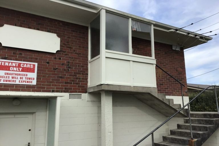 Photo of property in 2 Gorrie Road, Regent, Whangarei, 0112