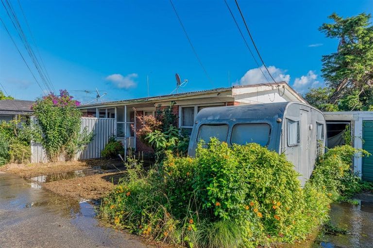 Photo of property in 8 Westward Ho, Glen Eden, Auckland, 0602