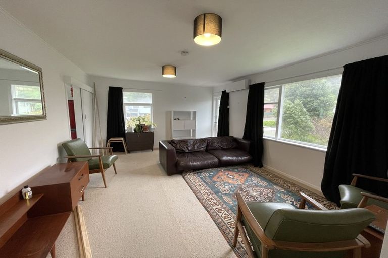 Photo of property in 139u6 Queens Drive, Lyall Bay, Wellington, 6022