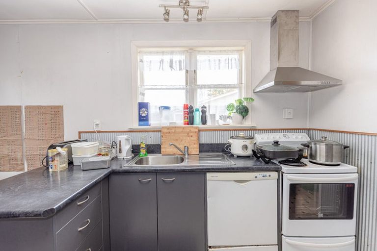 Photo of property in 21 Rira Street, Marton, 4710