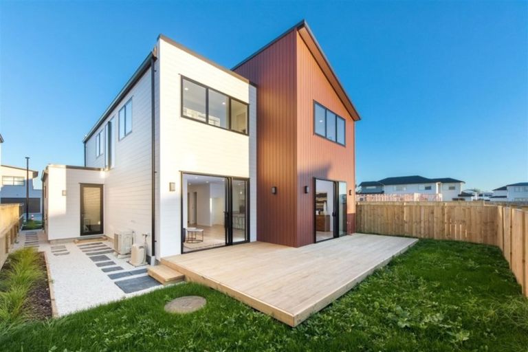 Photo of property in 28 Myland Drive, Hobsonville, Auckland, 0616