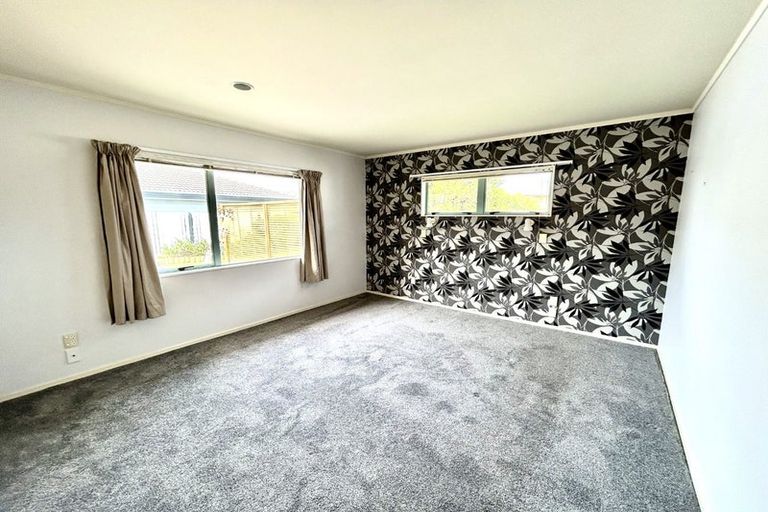 Photo of property in 6 Edgewater Grove, Whakatane, 3120