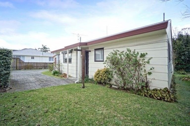Photo of property in 52a Oxford Street, Te Puke, 3119