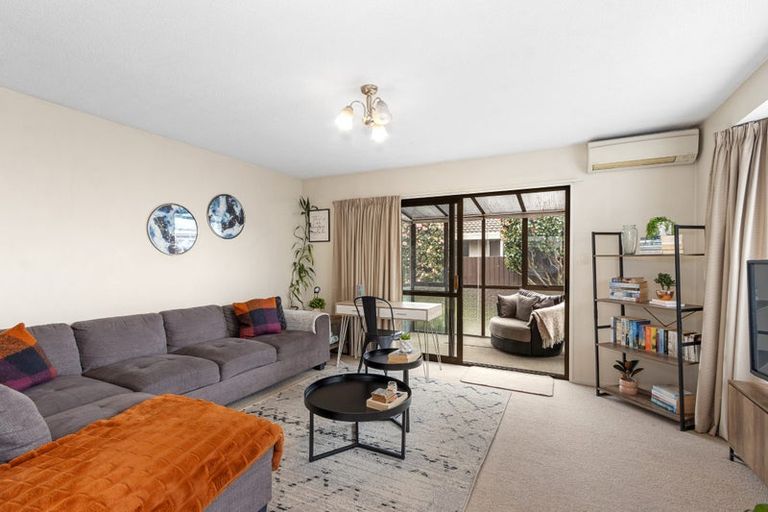 Photo of property in 2/62 Highsted Road, Bishopdale, Christchurch, 8053