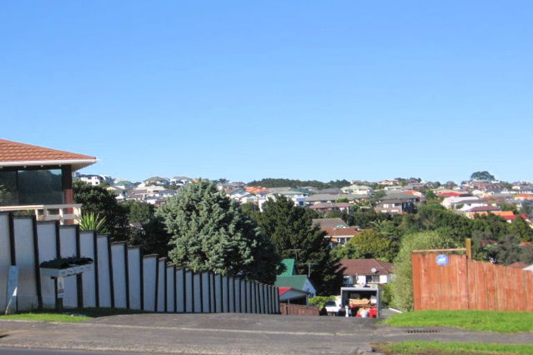 Photo of property in 93 Redoubt Road, Goodwood Heights, Auckland, 2105