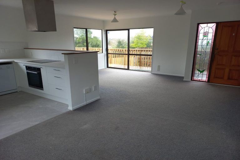 Photo of property in 5/37a Glengarry Road, Glen Eden, Auckland, 0602