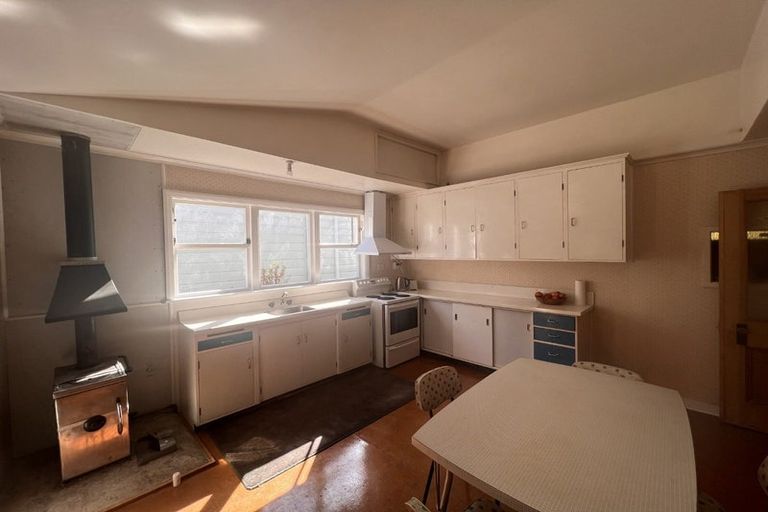 Photo of property in 4 John Street, Petone, Lower Hutt, 5012