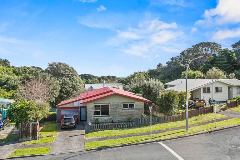 Photo of property in 41 Herekawe Drive, Spotswood, New Plymouth, 4310