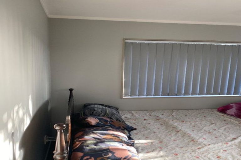 Photo of property in 323 Massey Road, Mangere East, Auckland, 2024