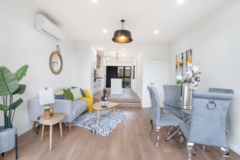 Photo of property in 9/32 Brandon Road, Glen Eden, Auckland, 0602