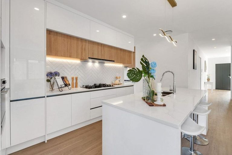 Photo of property in 10 Hughs Way, Flat Bush, Auckland, 2019