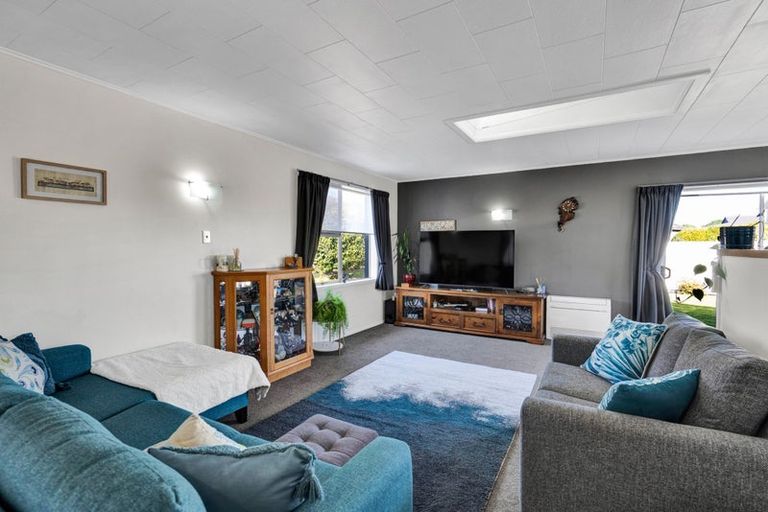 Photo of property in 23 Clifton Drive, Waitara, 4320