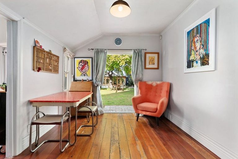 Photo of property in 4 Nobel Street, Carterton, 5713