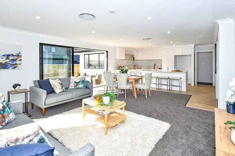 Photo of property in 20b Reidy Place, Pukekohe, 2120