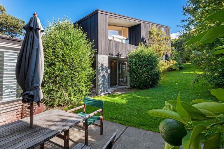 Photo of property in 44-46 Park Street, Queenstown, 9300
