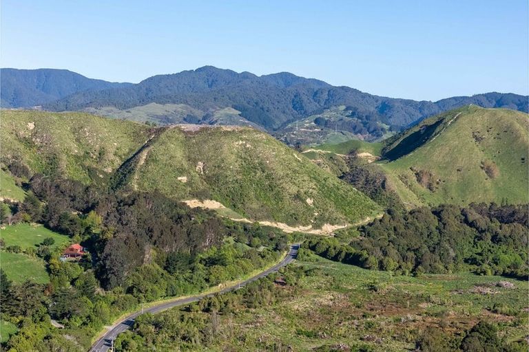 Photo of property in 213 Reikorangi Road, Waikanae, 5391