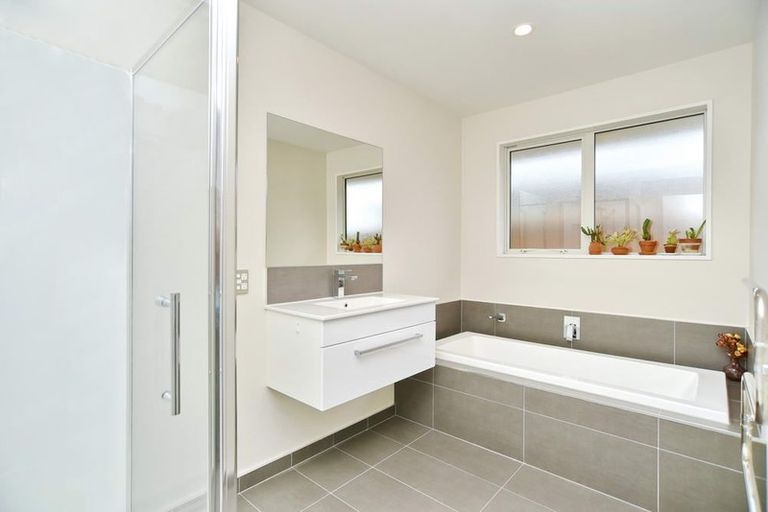 Photo of property in 19 Peak Crescent, Kaiapoi, 7630
