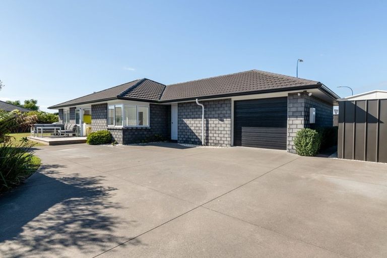 Photo of property in 29 Hebe Crescent, Papamoa Beach, Papamoa, 3118