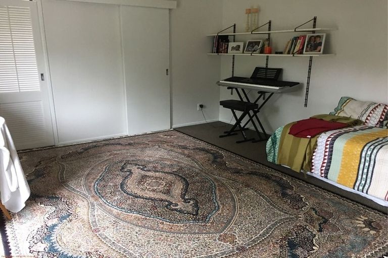 Photo of property in 6 Philip Place, Hillcrest, Auckland, 0627