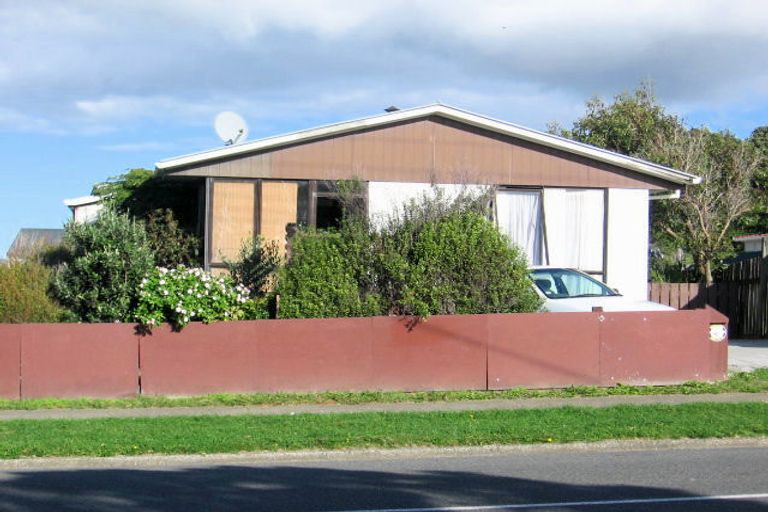 Photo of property in 33 Te Puke Street, Titahi Bay, Porirua, 5022