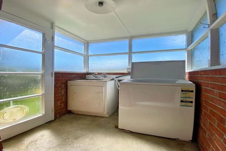 Photo of property in 2/24 Inverness Road, Browns Bay, Auckland, 0630