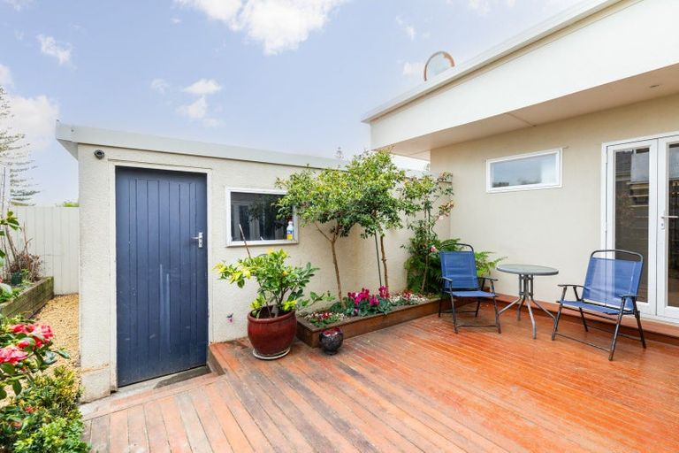 Photo of property in 1/40 The Esplanade, Westshore, Napier, 4110