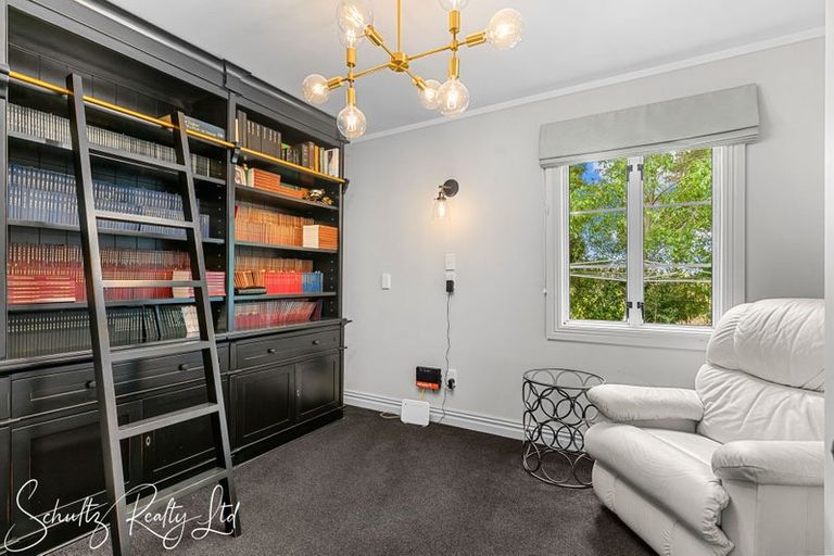 Photo of property in 3251 Paparoa-oakleigh Road, Paparoa, 0571