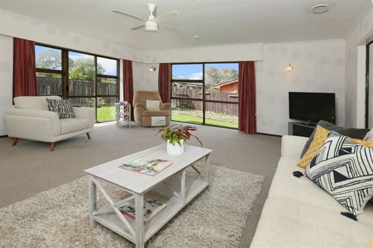 Photo of property in 10 Muscat Place, Henderson, Auckland, 0612