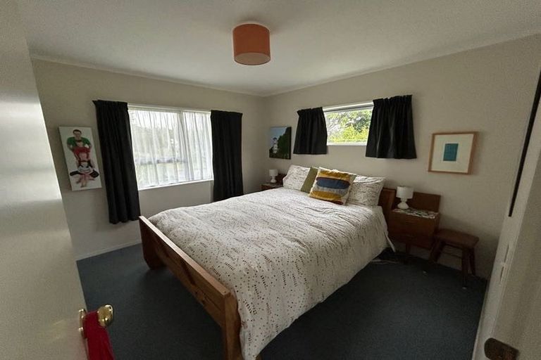 Photo of property in 15 Sarah Street, Waikawa Beach, Manakau, 5573