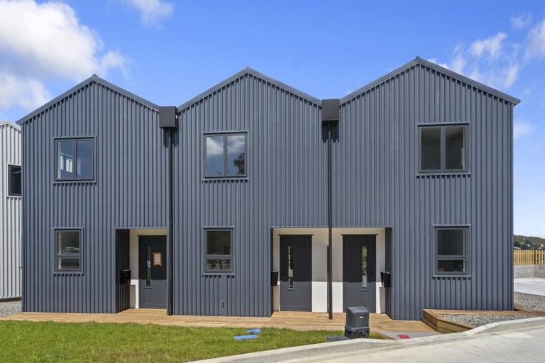 Photo of property in 62 Tiketike Way, Brooklyn, Wellington, 6021