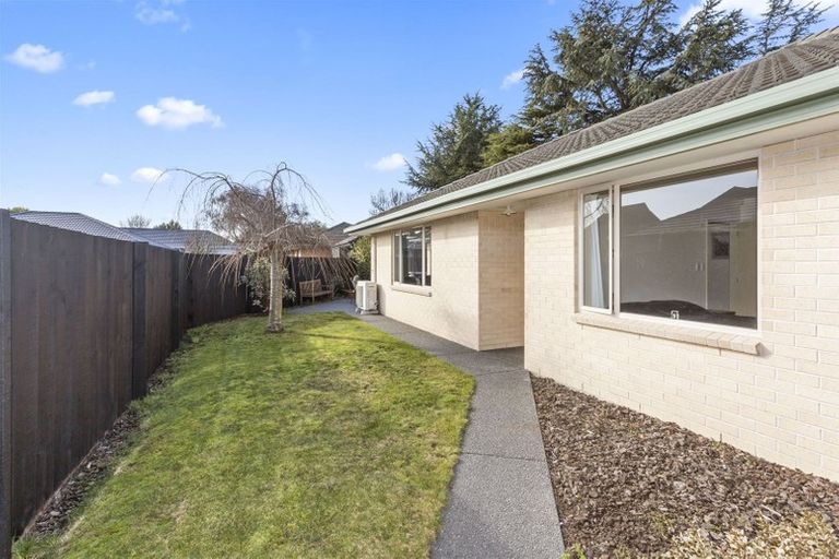 Photo of property in 433b Mairehau Road, Parklands, Christchurch, 8083