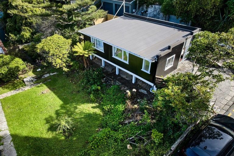 Photo of property in 1 Maurice Terrace, Te Aro, Wellington, 6011