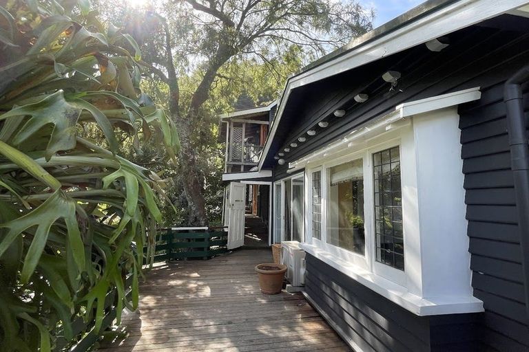 Photo of property in 10 Korimako Road, Days Bay, Lower Hutt, 5013