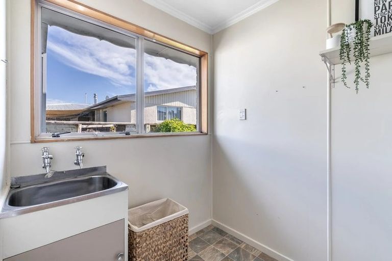 Photo of property in 145 Mcquarrie Street, Kingswell, Invercargill, 9812