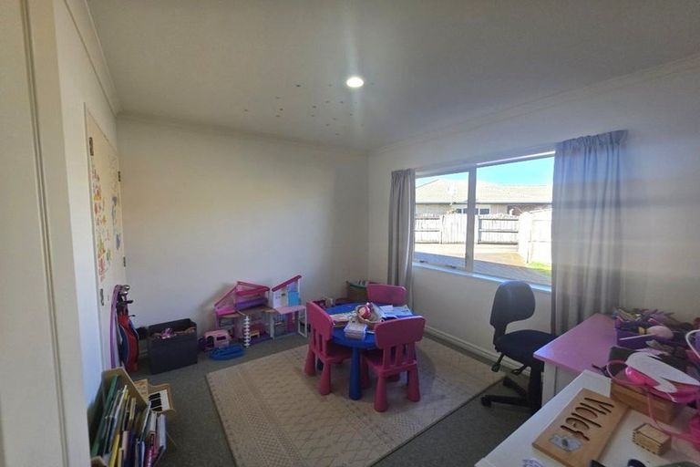 Photo of property in 8 Chamberlain Place, Mount Maunganui, 3116
