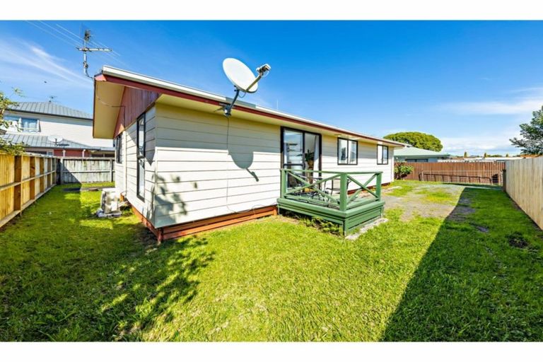 Photo of property in 3/35 Waterview Road West, Takanini, 2112